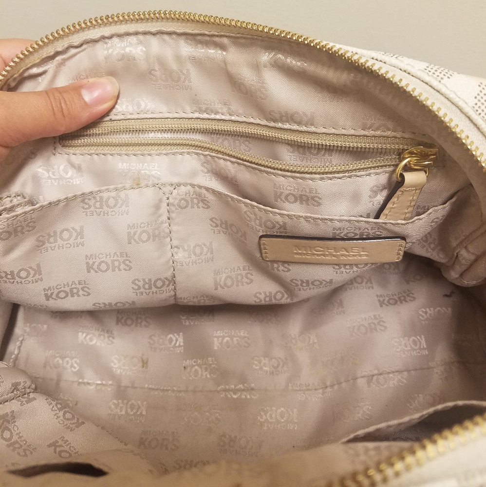 Michael Kors Logo Handbag - Picture 4 of 9